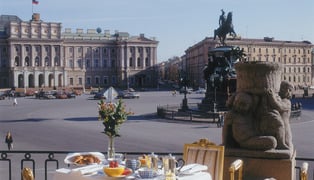 Hotel-astoria-st-petersburg-–-tchaikovsky-royal-suite-terrace-overlooking-st-isaac’s-square-742