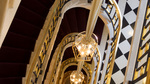 La-reserve-paris-hotel-escalier-2